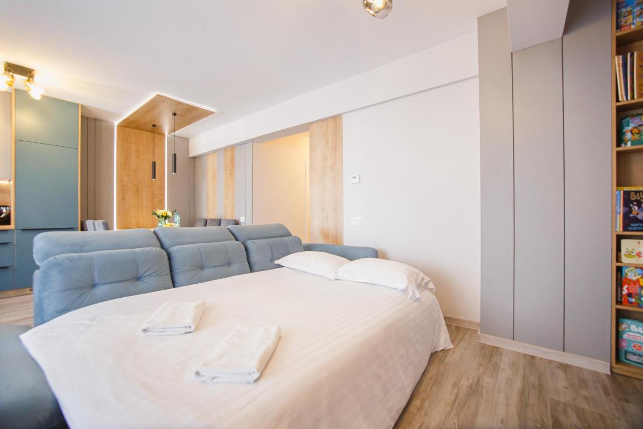 Ferienwohnung Charming Family Haven Oradea Exterior foto