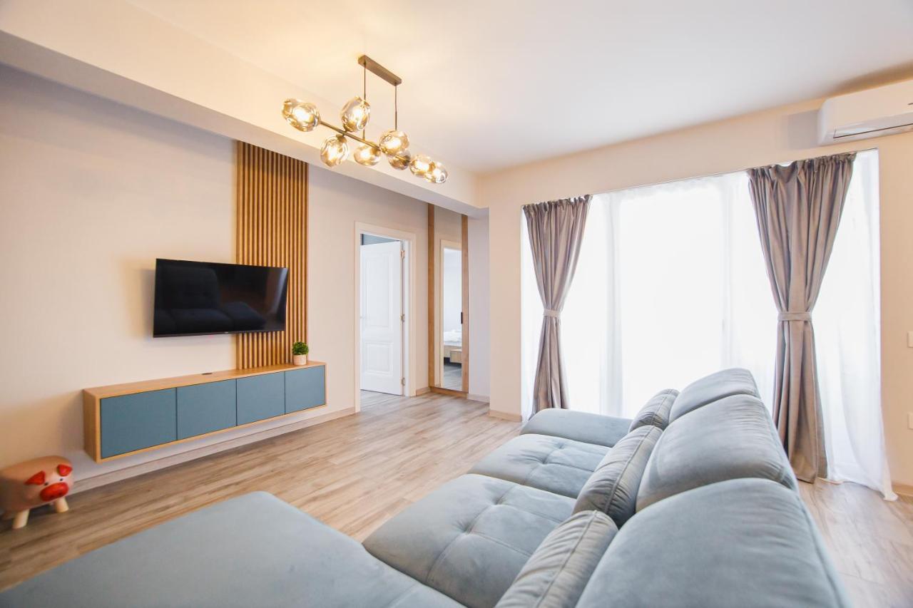 Ferienwohnung Charming Family Haven Oradea Exterior foto
