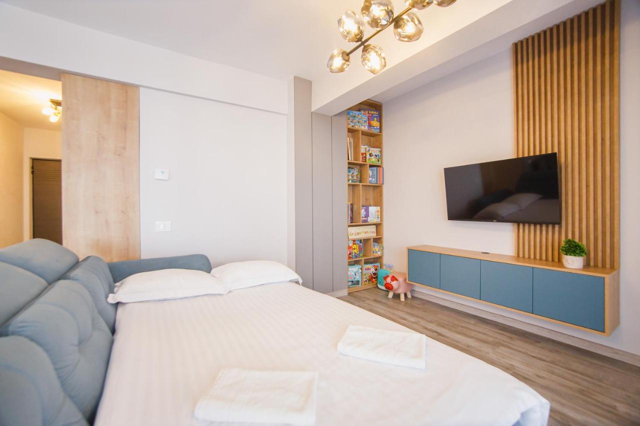 Ferienwohnung Charming Family Haven Oradea Exterior foto